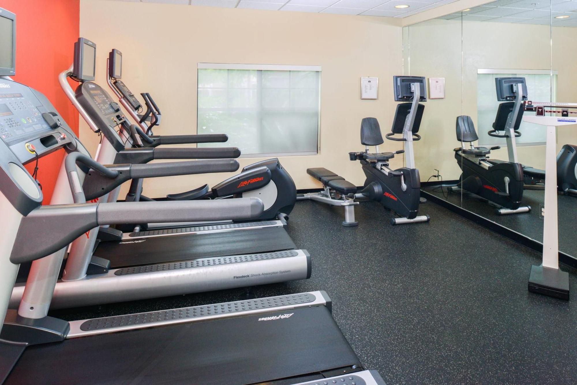 Towneplace Suites Thousand Oaks Ventura County Экстерьер фото