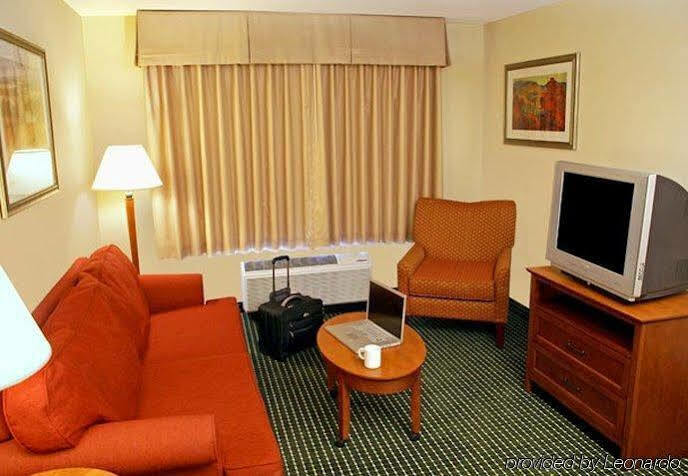 Towneplace Suites Thousand Oaks Ventura County Экстерьер фото